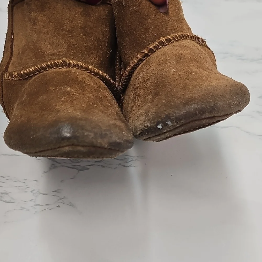 UGG Jessie Bow Brown Baby Booties with Pink Bow- Size 0/1